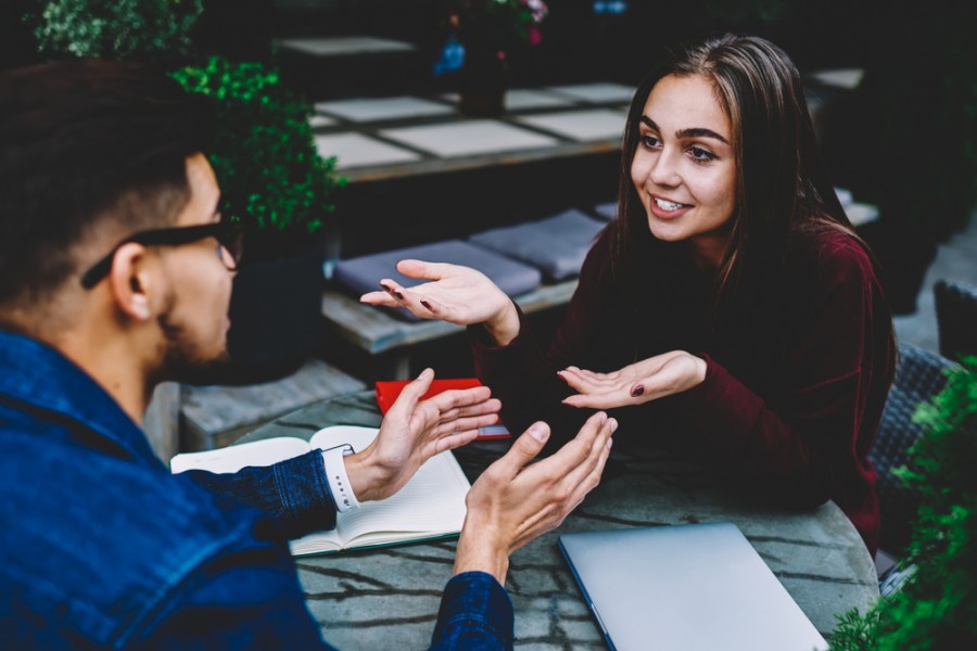 Quels sont les différents types de communication interpersonnelle ?